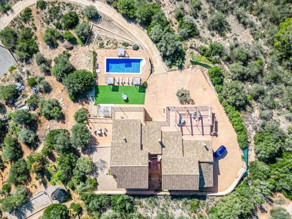 Chalet de 9 habitaciones en Puntiró en venta con piscina garaje - 2.621.000 € (Ref: 7853215)