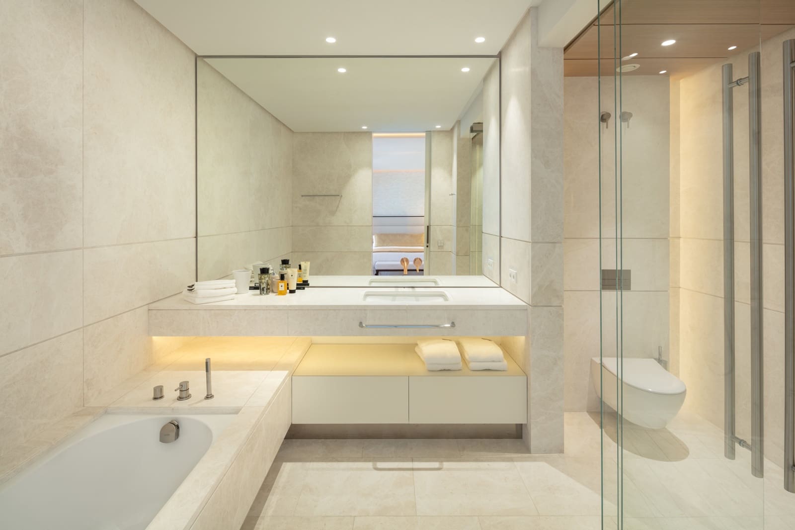 6 quarto Moradia para venda em Marbella com piscina garagem - 12 900 000 € (Ref: 8008218)