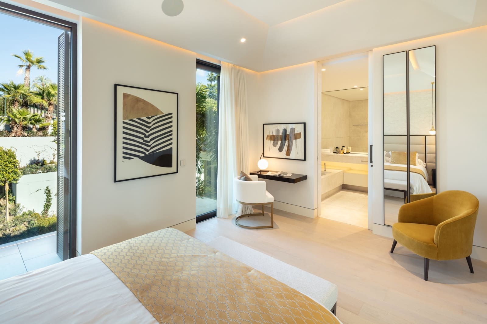 6 quarto Moradia para venda em Marbella com piscina garagem - 12 900 000 € (Ref: 8008218)