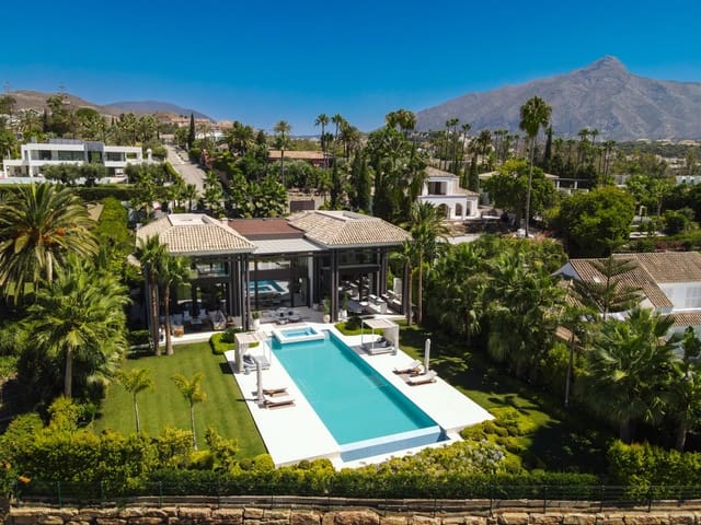 6 soverom Villa til salgs i Aloha Golf, Marbella med svømmebasseng garasje - € 12 900 000 (Ref: 8008218)