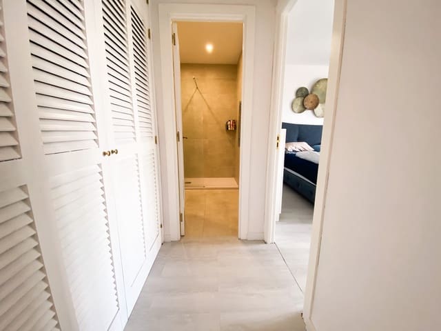 2 slaapkamer Appartement te koop in Santa Ponsa, Calvià met zwembad garage - € 600.000 (Ref: 8089457)