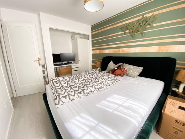 2 slaapkamer Appartement te koop in Santa Ponsa, Calvià met zwembad garage - € 600.000 (Ref: 8089457)