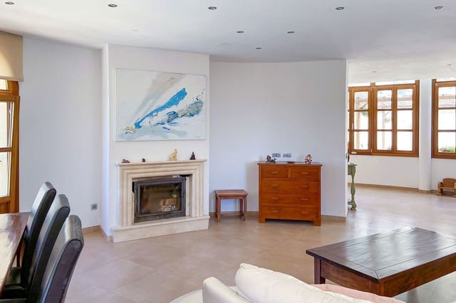 5 sovrum Villa till salu i Peguera / Paguera, Calvià med pool - 1 595 000 € (Ref: 8200425)