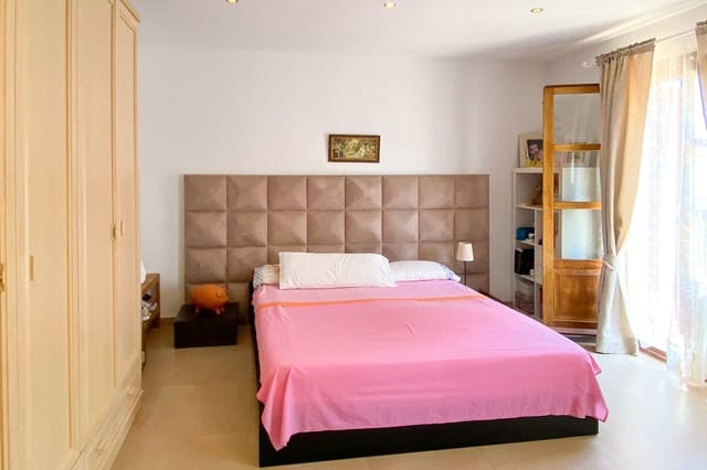 5 sovrum Villa till salu i Peguera / Paguera, Calvià med pool - 1 595 000 € (Ref: 8200425)