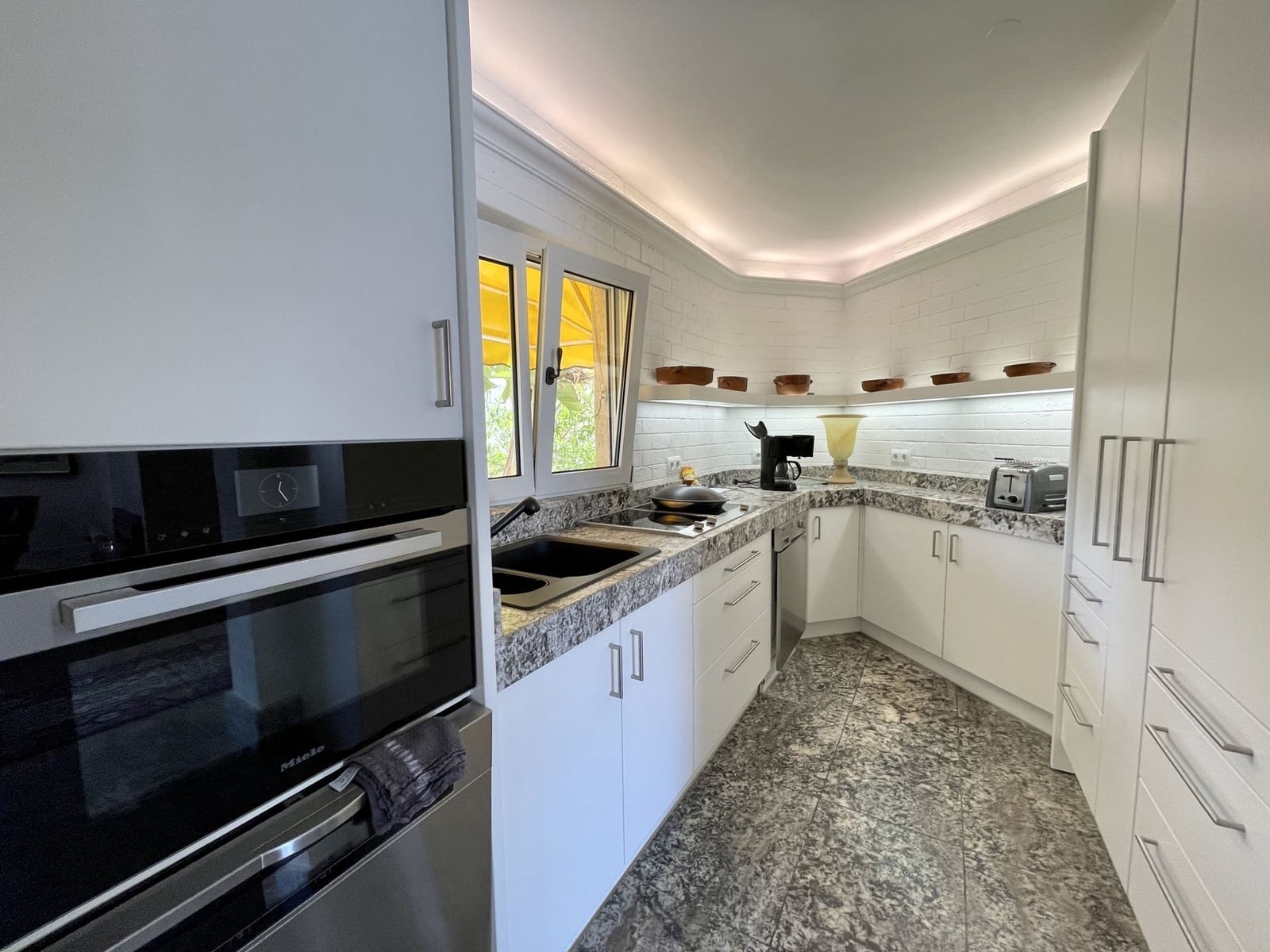 3 bedroom Penthouse for sale in Es Camp De Mar / El Camp De Mar with pool garage - € 1,450,000 (Ref: 8200426)