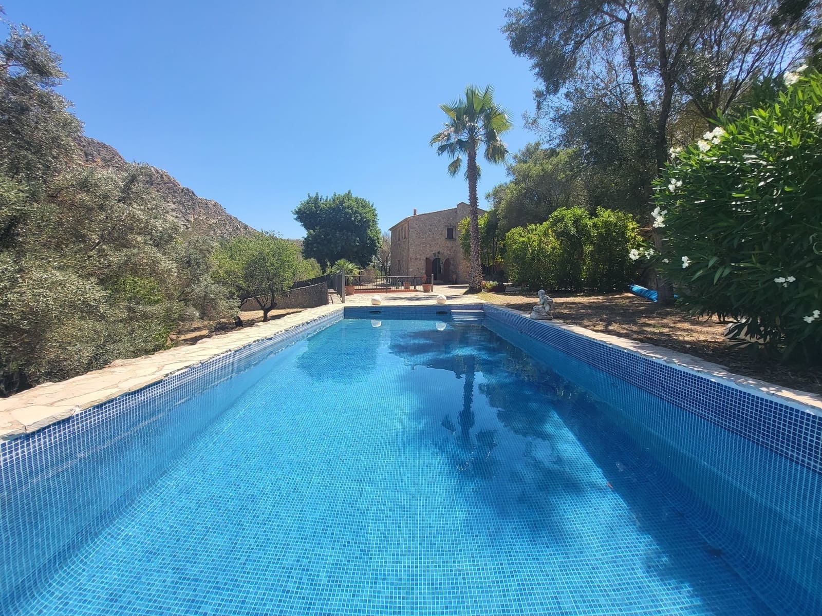 2 bedroom Finca/Country House for sale in Andratx with pool - € 1,250,000 (Ref: 8200432)