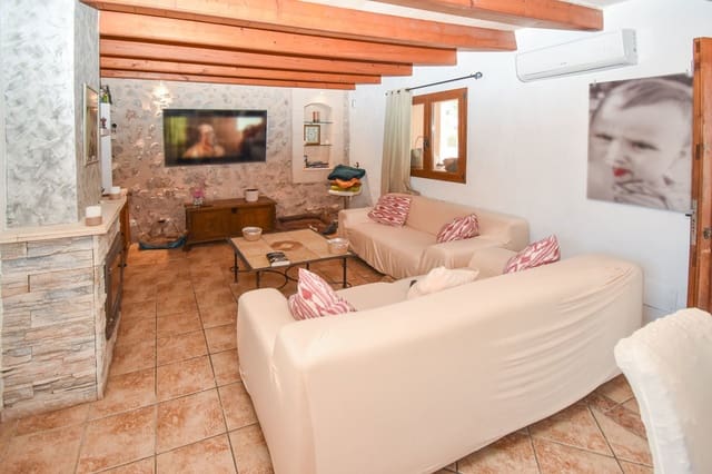 4 soveværelse Finca/Landehus til salg i Andratx med swimmingpool - € 1.800.000 (Ref: 8200445)