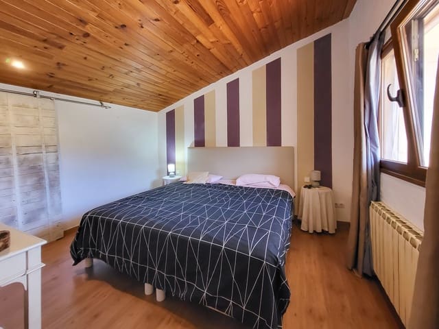 4 soveværelse Finca/Landehus til salg i Andratx med swimmingpool - € 1.800.000 (Ref: 8200445)