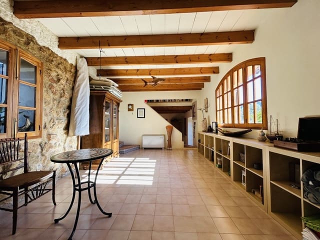 3 soverom Finca/Herregård til salgs i Andratx med svømmebasseng - € 1 600 000 (Ref: 8200447)