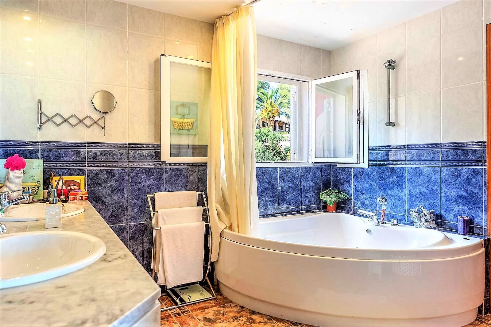 5 soveværelse Villa til salg i Palmanova med swimmingpool garage - € 3.000.000 (Ref: 8215368)