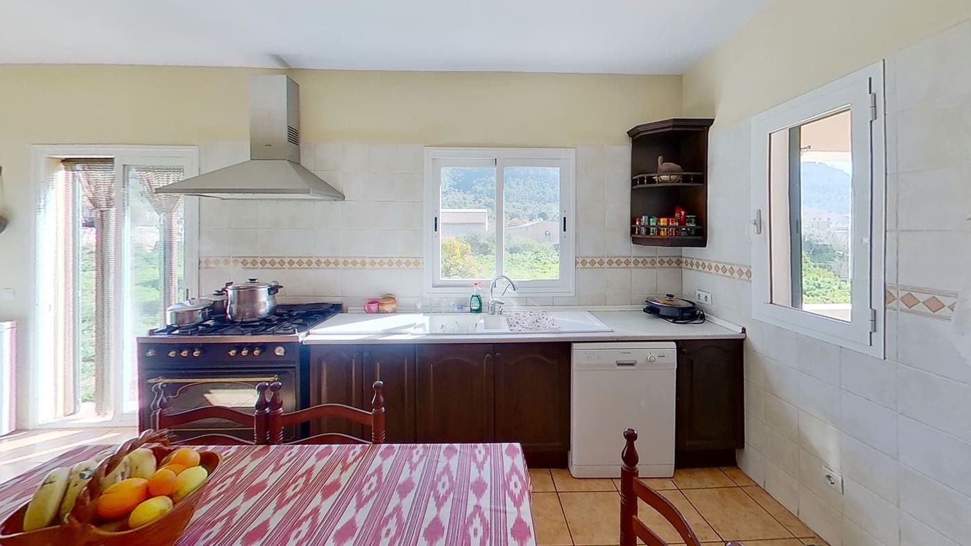 5 slaapkamer Villa te koop in Andratx met garage - € 750.000 (Ref: 8221248)