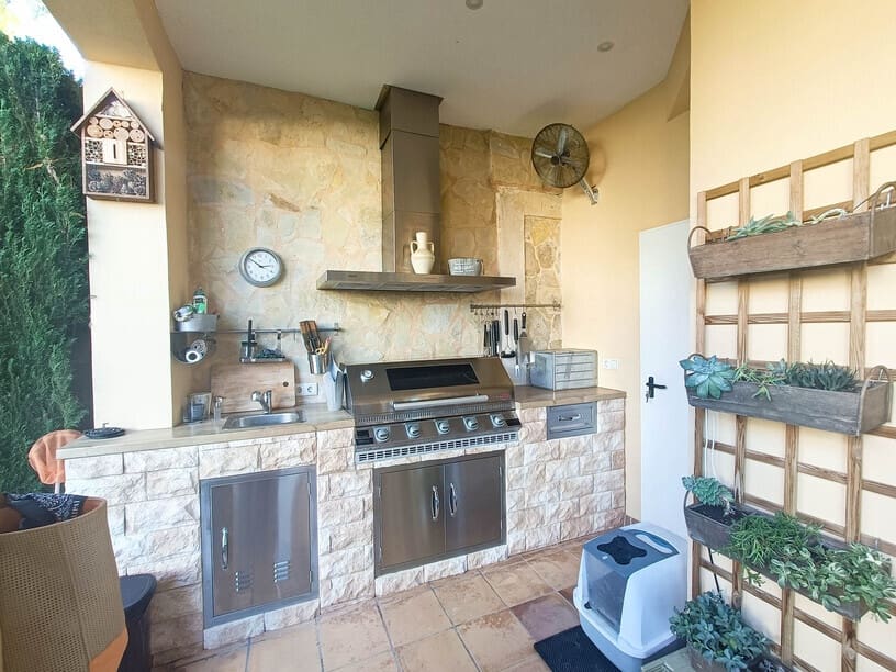 3 soverom Villa til salgs i Santa Ponsa med svømmebasseng - € 1 090 000 (Ref: 8239581)