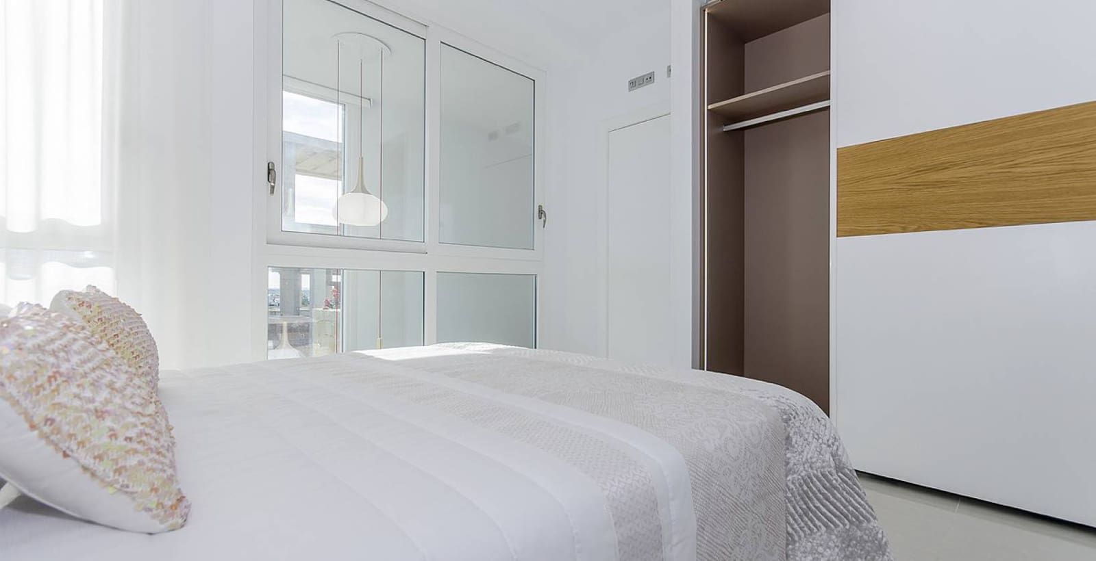 3 quarto Moradia para venda em Playa Honda com piscina - 466 960 € (Ref: 8244552)