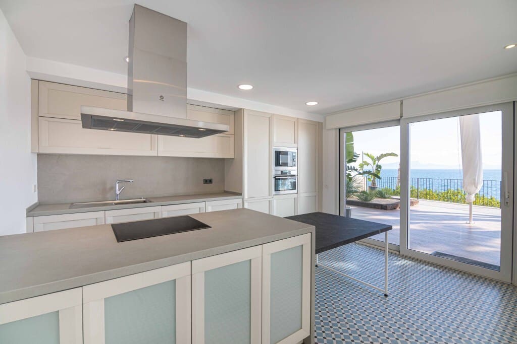 6 soveværelse Villa til salg i Alcudia med garage - € 4.100.000 (Ref: 8256465)