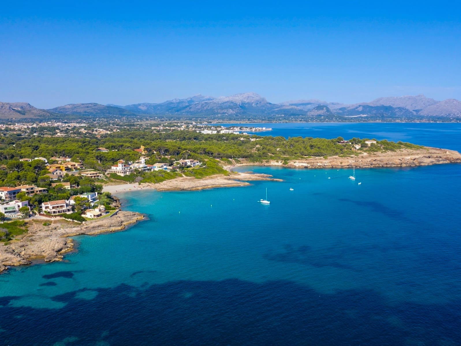 4 bedroom Villa for sale in Alcudia - € 940,000 (Ref: 8256466)