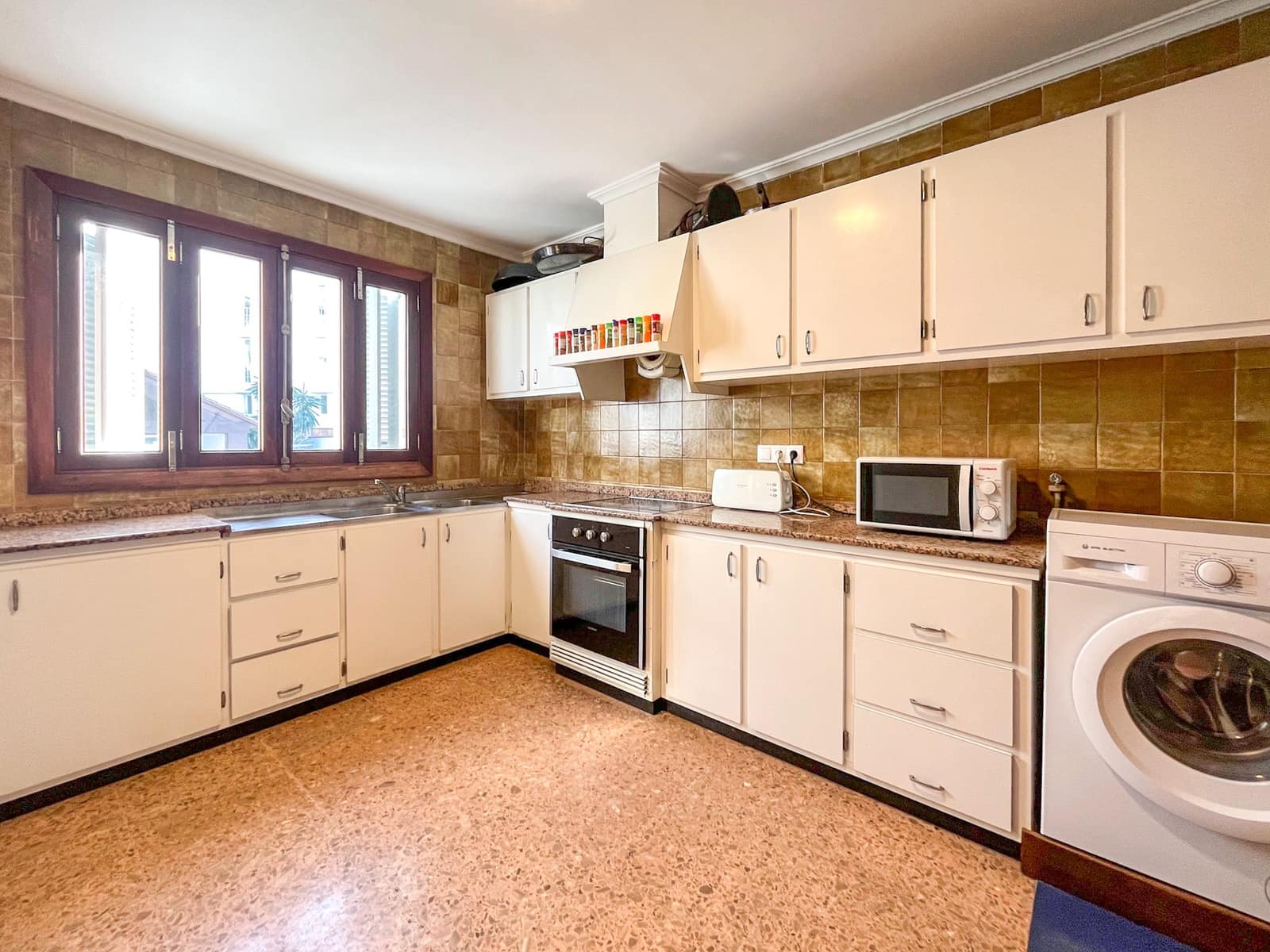 3 soveværelse Lejlighed til salg i Alcudia - € 430.000 (Ref: 8263561)