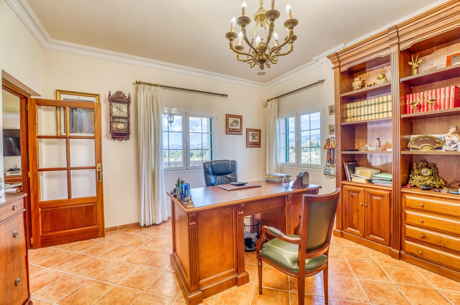 6 bedroom Villa for sale in Marratxi with pool garage - € 3,200,000 (Ref: 8263939)