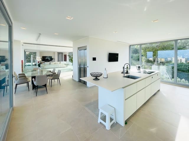 5 soverom Villa til salgs i Palmanova, Calvià med svømmebasseng garasje - € 4 950 000 (Ref: 8270819)