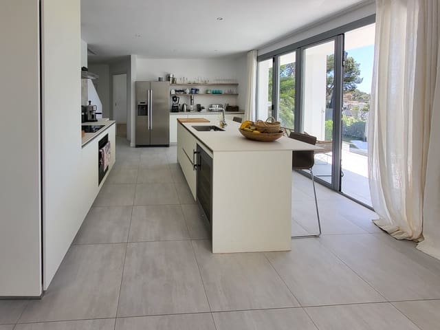 4 soverom Villa til salgs i Costa d'en Blanes, Calvià med svømmebasseng garasje - € 2 650 000 (Ref: 8270824)