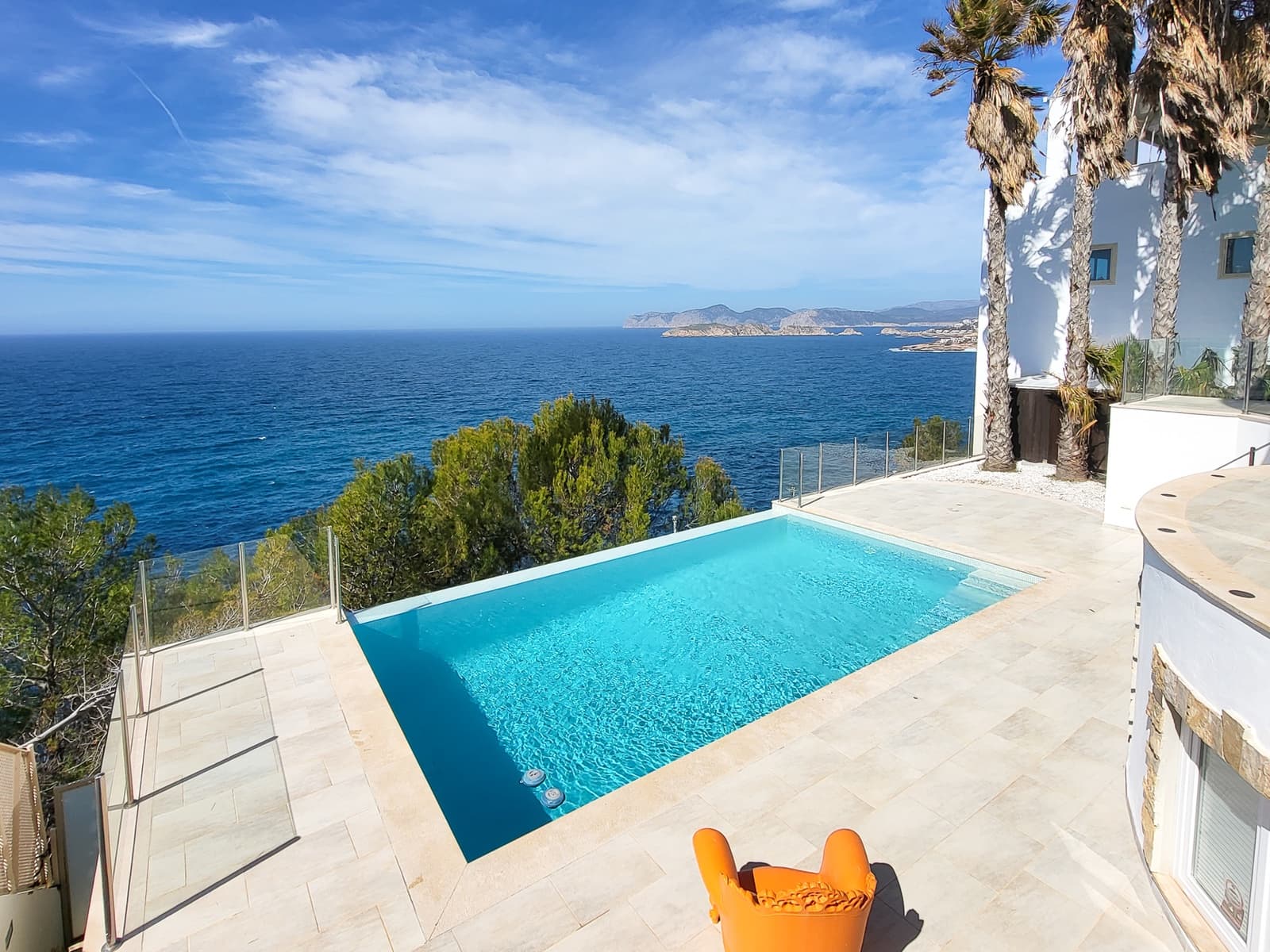 4 soveværelse Villa til salg i El Toro / Port Adriano med swimmingpool garage - € 4.500.000 (Ref: 8271709)