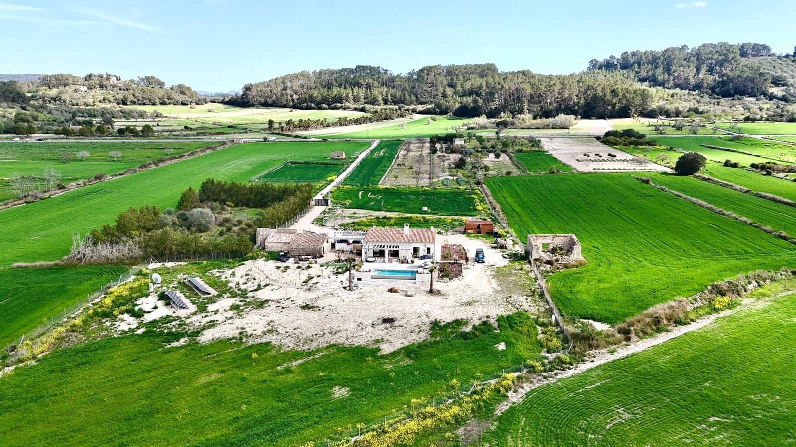 2 soveværelse Finca/Landehus til salg i Sant Joan med swimmingpool garage - € 1.150.000 (Ref: 8323490)