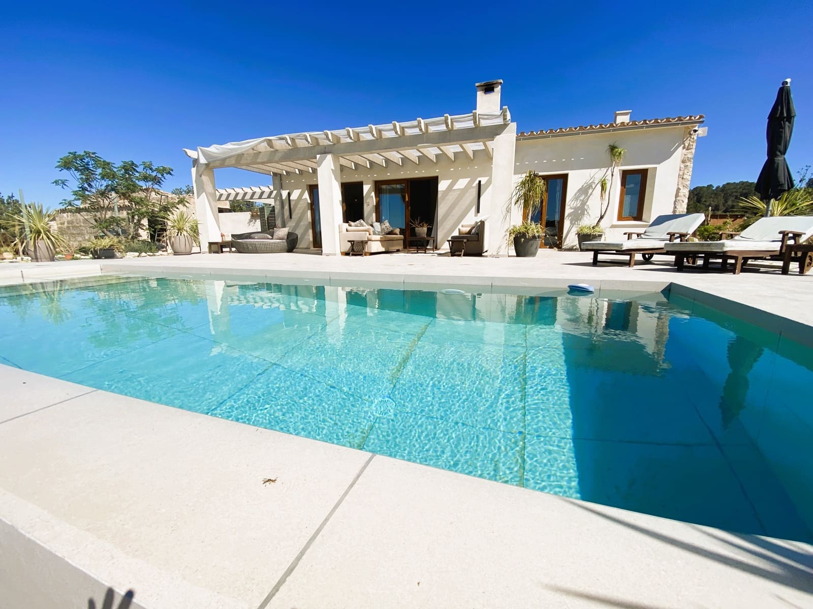 2 soveværelse Finca/Landehus til salg i Sant Joan med swimmingpool garage - € 1.150.000 (Ref: 8323490)