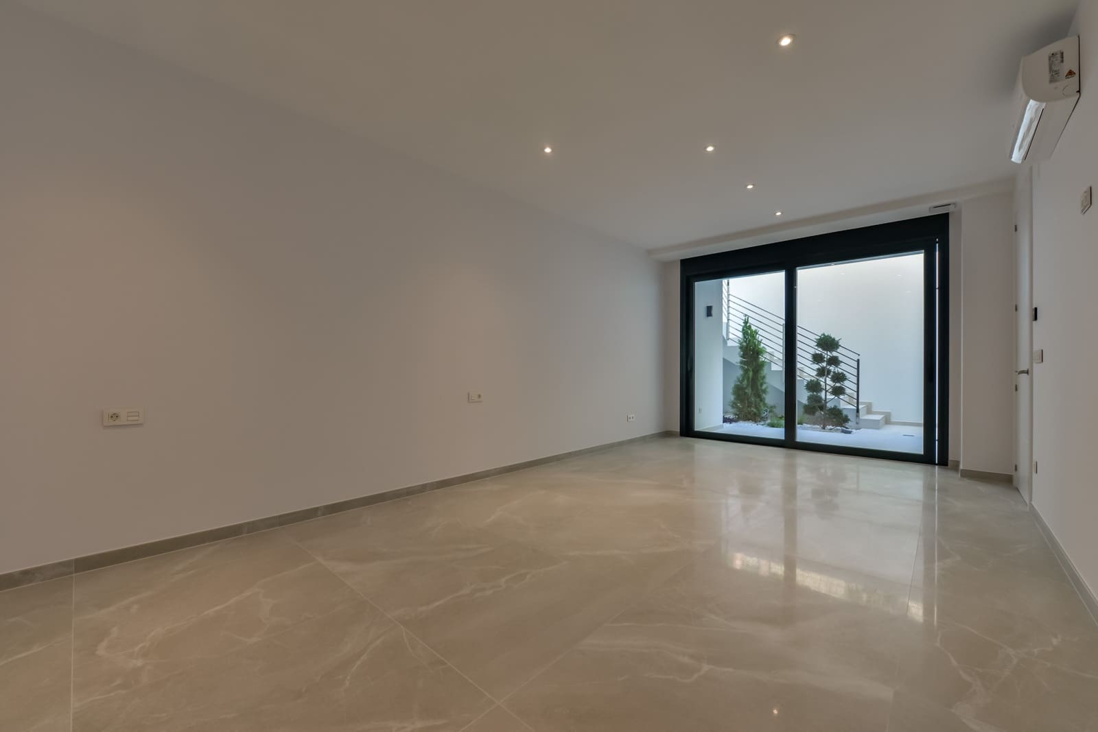 4 soveværelse Villa til salg i Finestrat med swimmingpool garage - € 1.800.000 (Ref: 8338613)