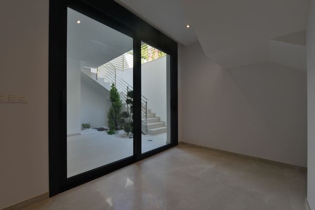 4 soveværelse Villa til salg i Finestrat med swimmingpool garage - € 1.800.000 (Ref: 8338613)