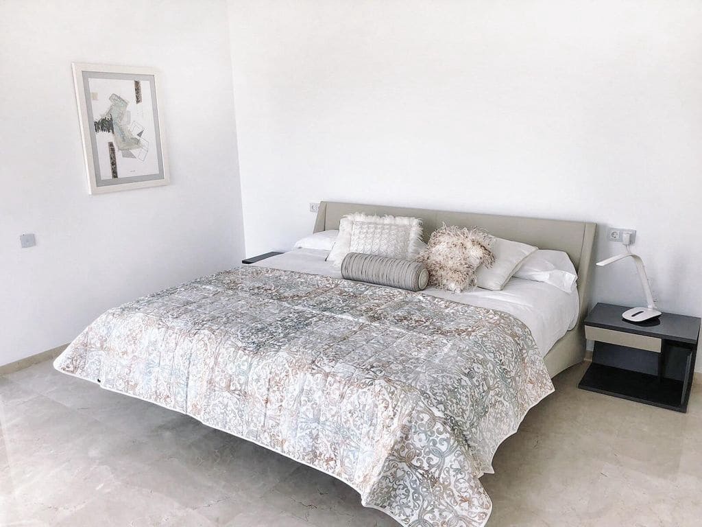 4 bedroom Villa for sale in Altea with pool garage - € 2,100,000 (Ref: 8338615)