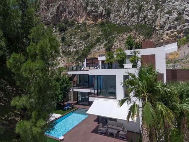 4 Zimmer Villa zu verkaufen in Altea mit Pool Garage - 2.100.000 € (Ref: 8338615)