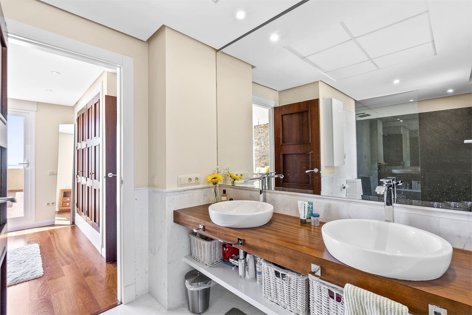 4 bedroom Villa for sale in Altea with pool garage - € 1,570,000 (Ref: 8338617)