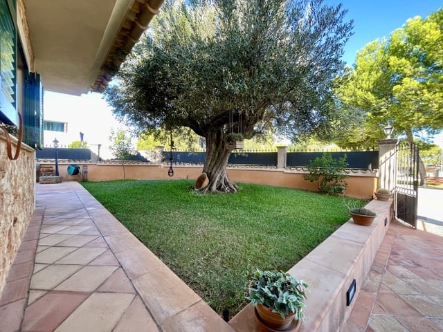 5 soverom Villa til salgs i Portol, Marratxí med svømmebasseng - € 1 300 000 (Ref: 8339131)