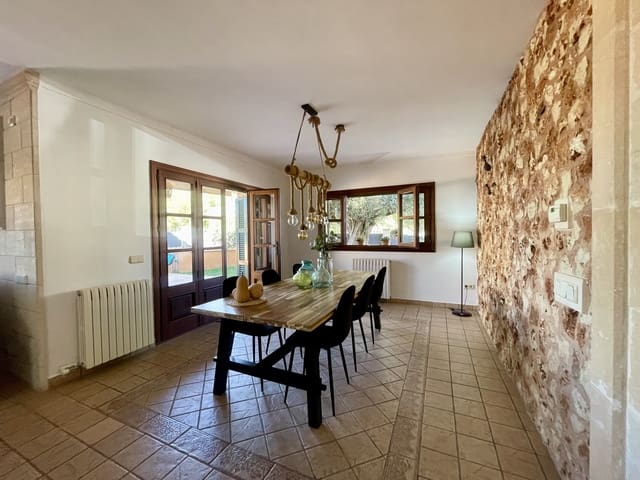 5 soverom Villa til salgs i Portol, Marratxí med svømmebasseng - € 1 300 000 (Ref: 8339131)