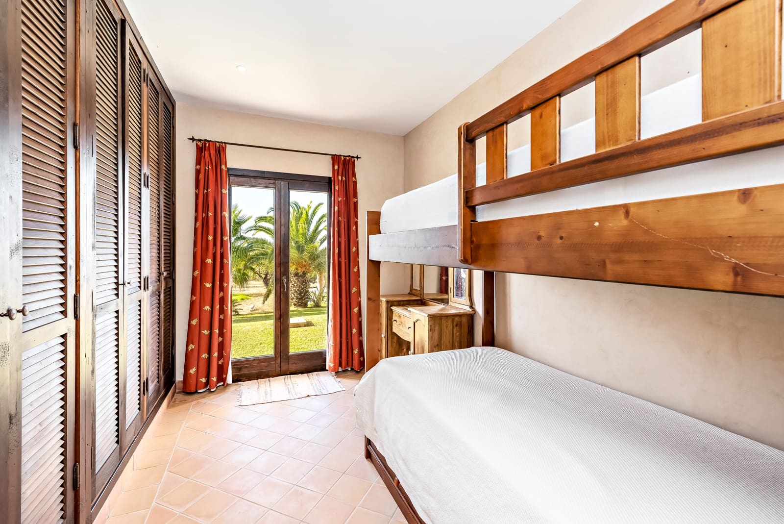 7 soveværelse Finca/Landehus til salg i Colonia de Sant Pere / Colonia de San Pedro med swimmingpool - € 3.800.000 (Ref: 8352667)