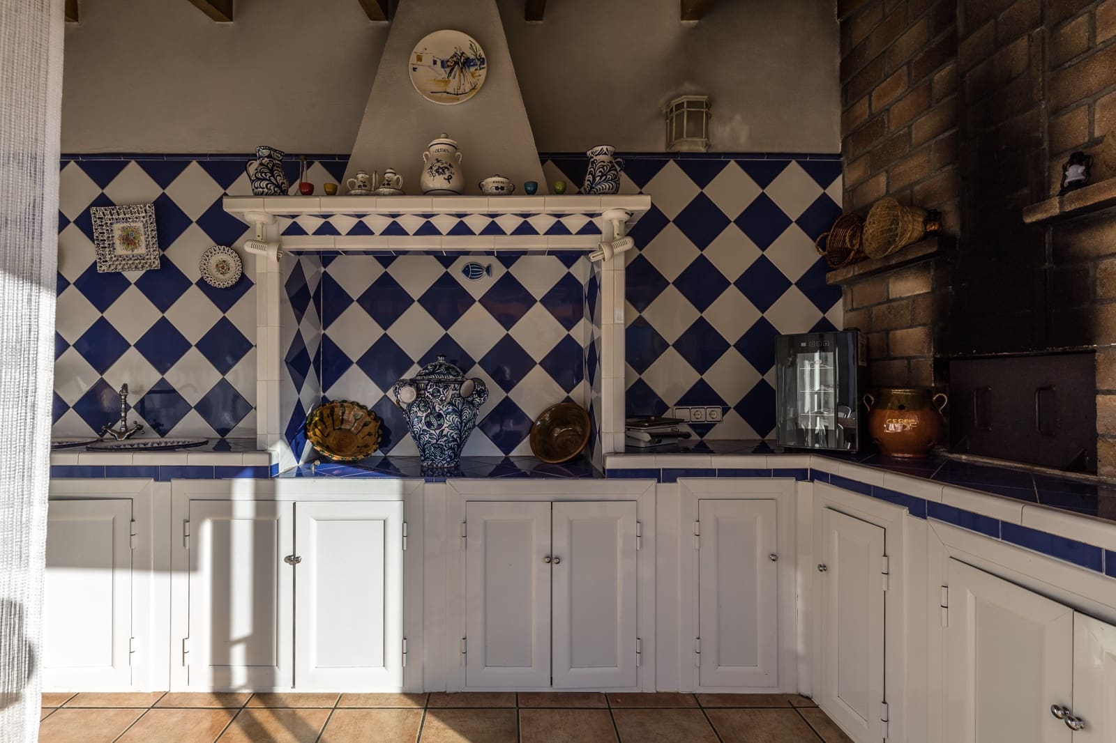 5 bedroom Villa for sale in Santa Maria del Cami with pool garage - € 1,085,000 (Ref: 8358981)