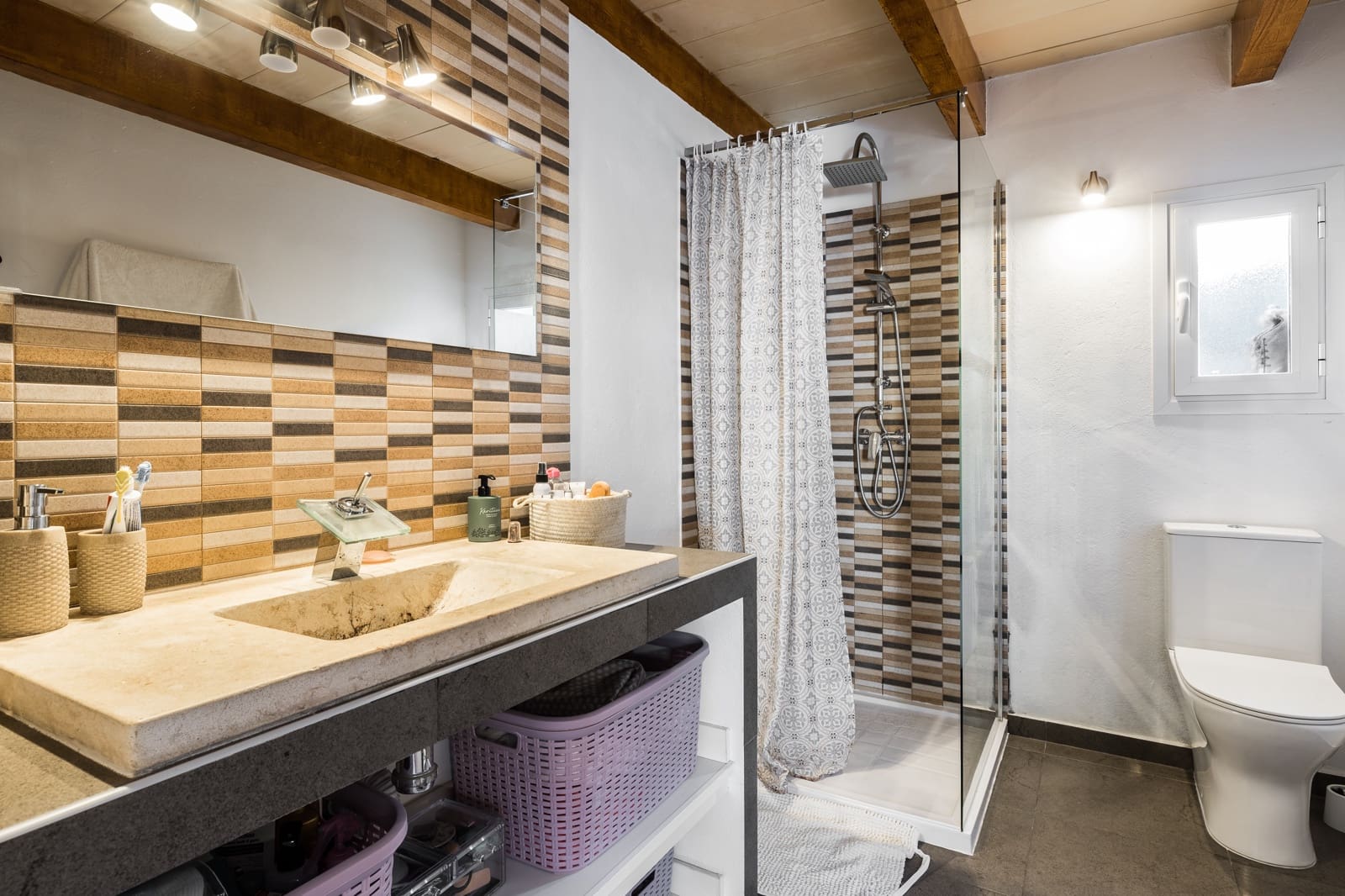 5 bedroom Villa for sale in Santa Maria del Cami with pool garage - € 1,085,000 (Ref: 8358981)