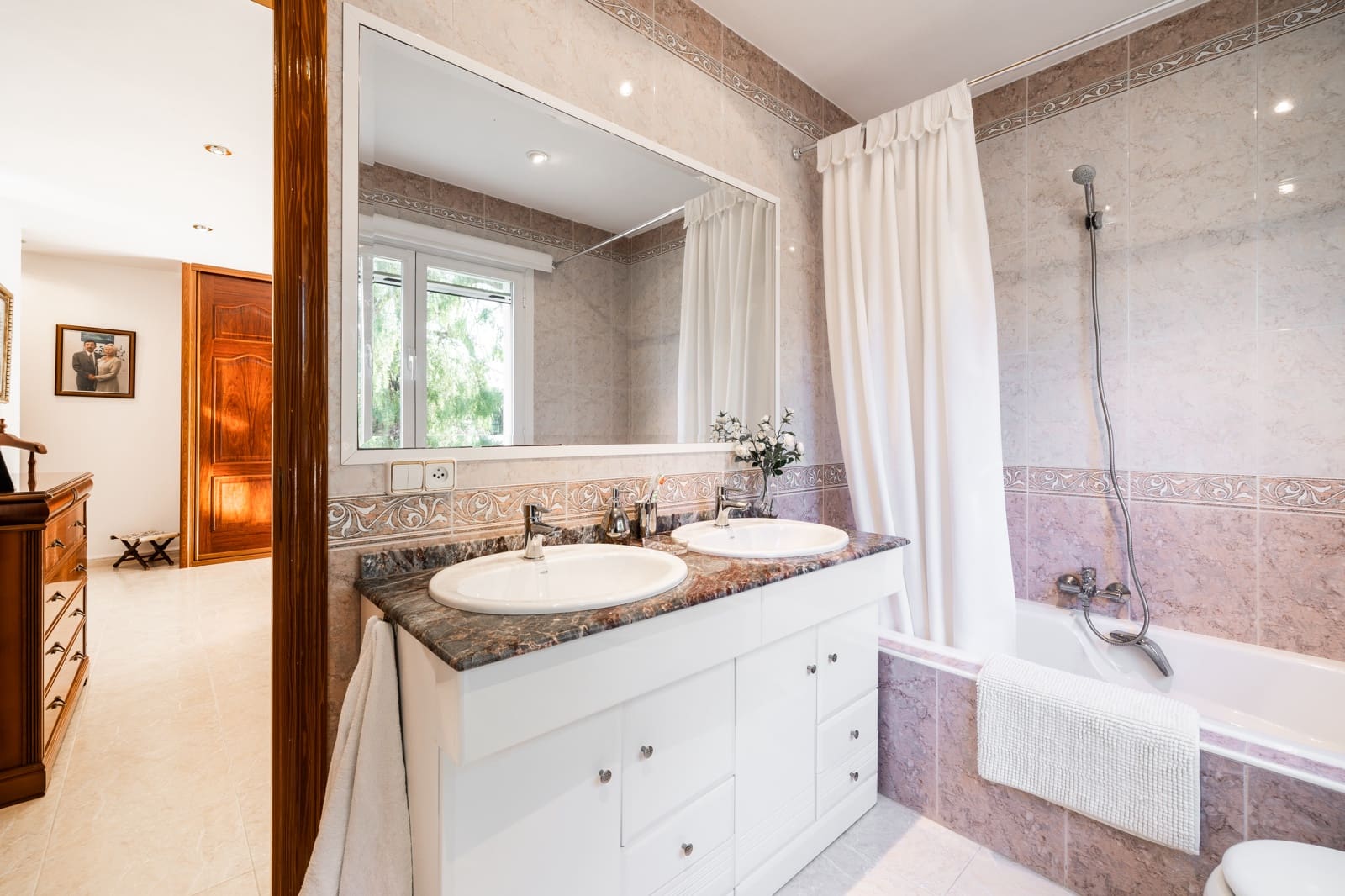 5 bedroom Villa for sale in Santa Maria del Cami with pool garage - € 1,085,000 (Ref: 8358981)