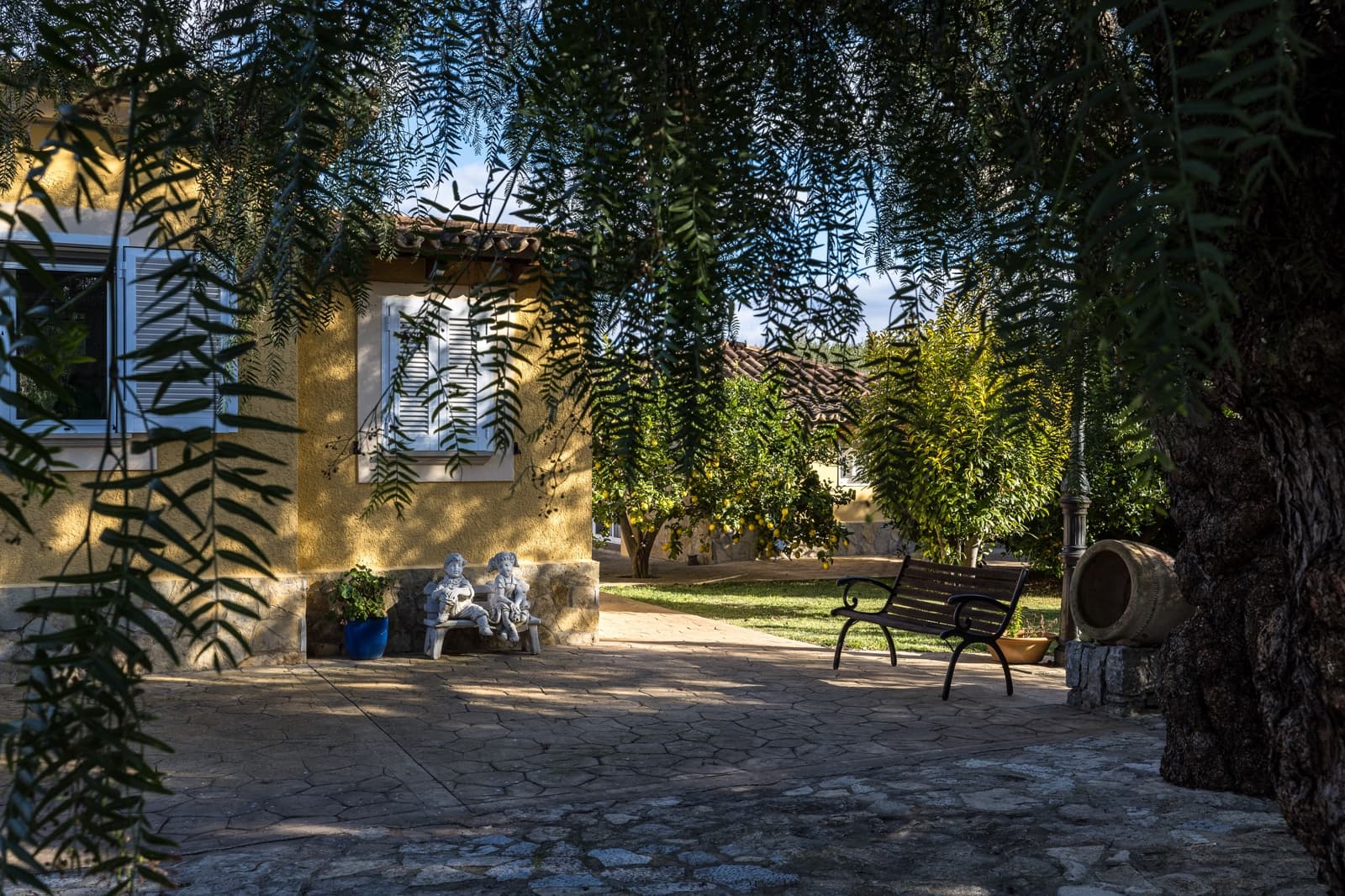 5 bedroom Villa for sale in Santa Maria del Cami with pool garage - € 1,085,000 (Ref: 8358981)