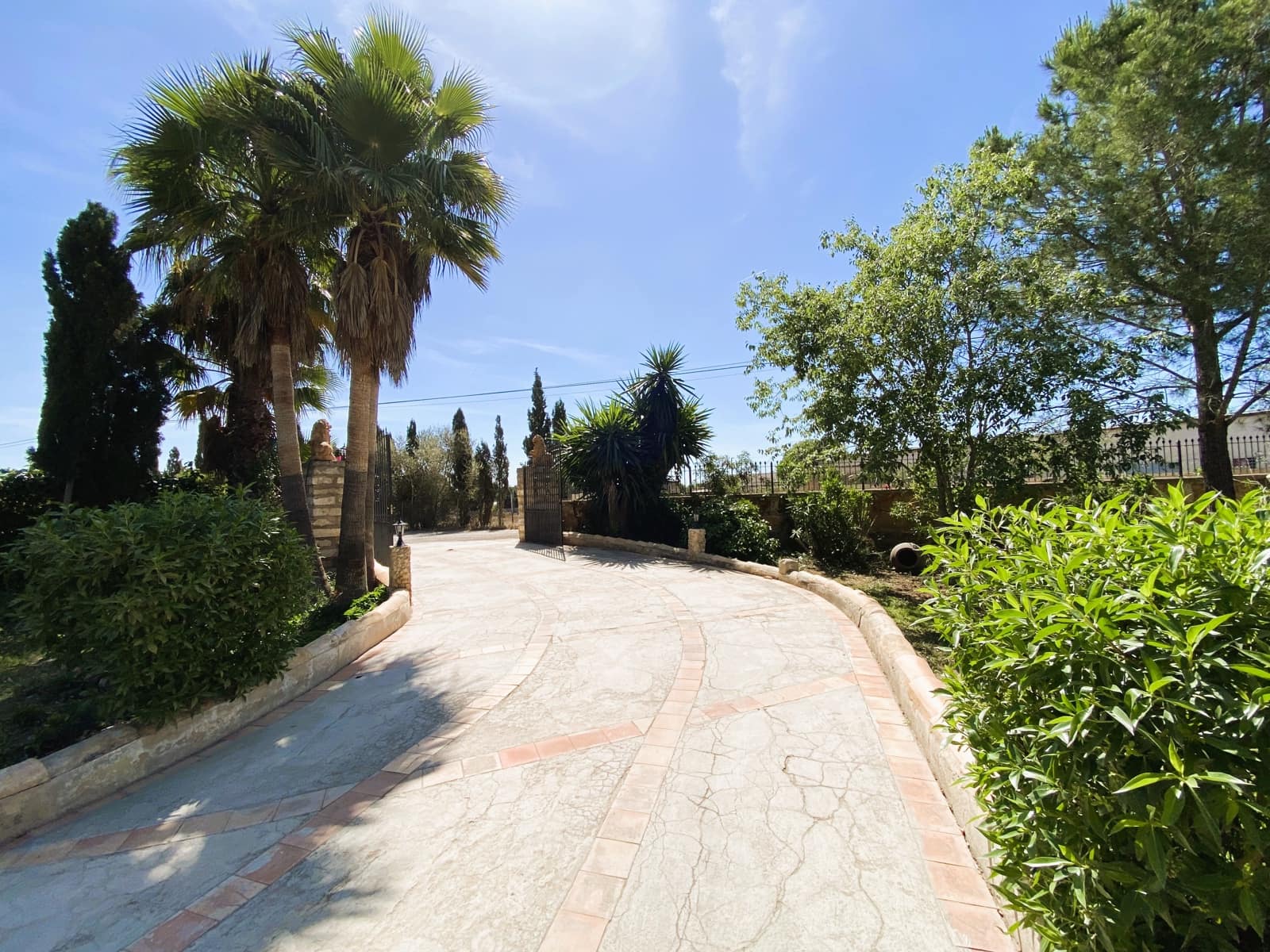 7 soveværelse Finca/Landehus til salg i Inca med swimmingpool garage - € 950.000 (Ref: 8383265)