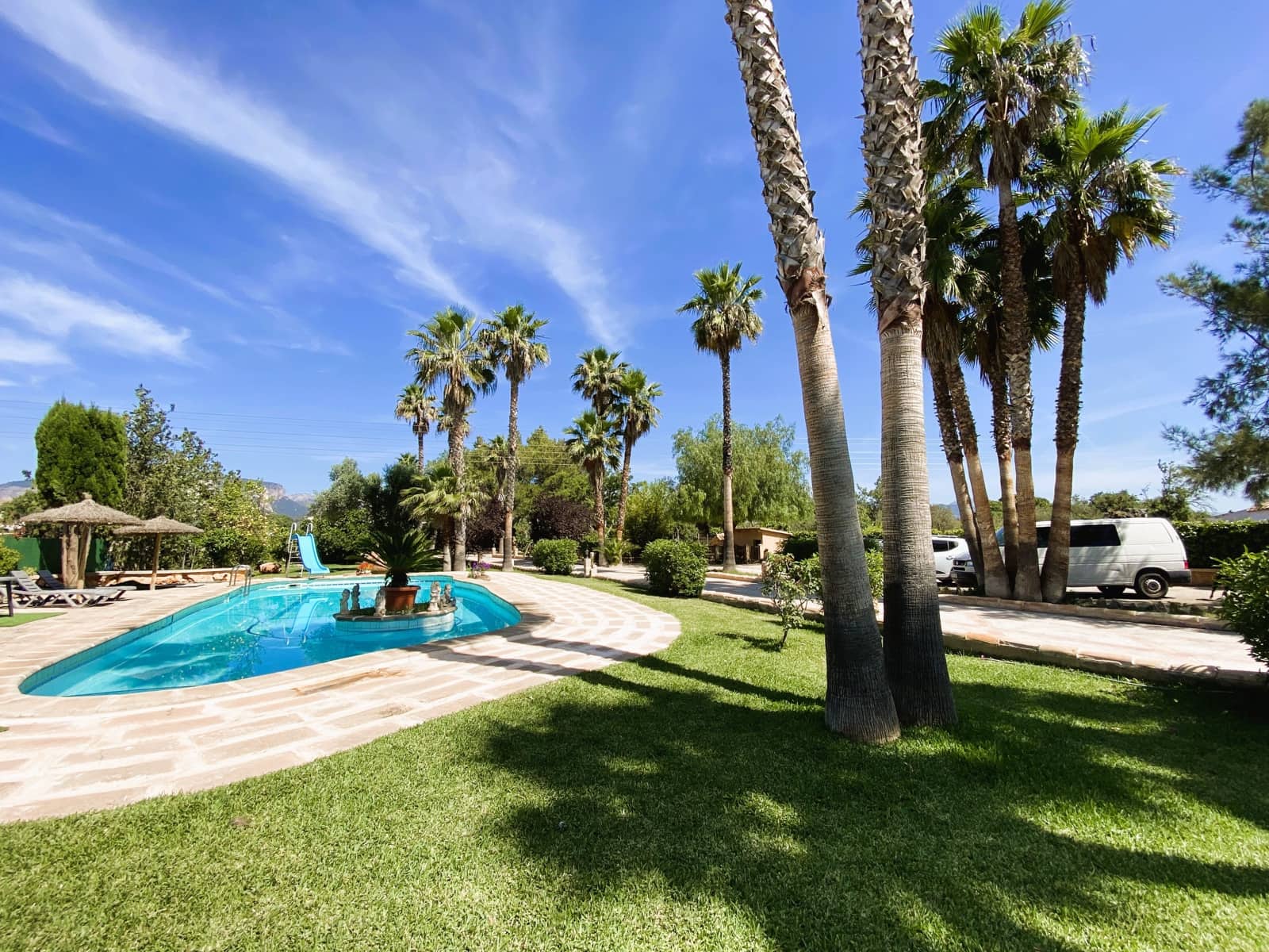 7 soveværelse Finca/Landehus til salg i Inca med swimmingpool garage - € 950.000 (Ref: 8383265)