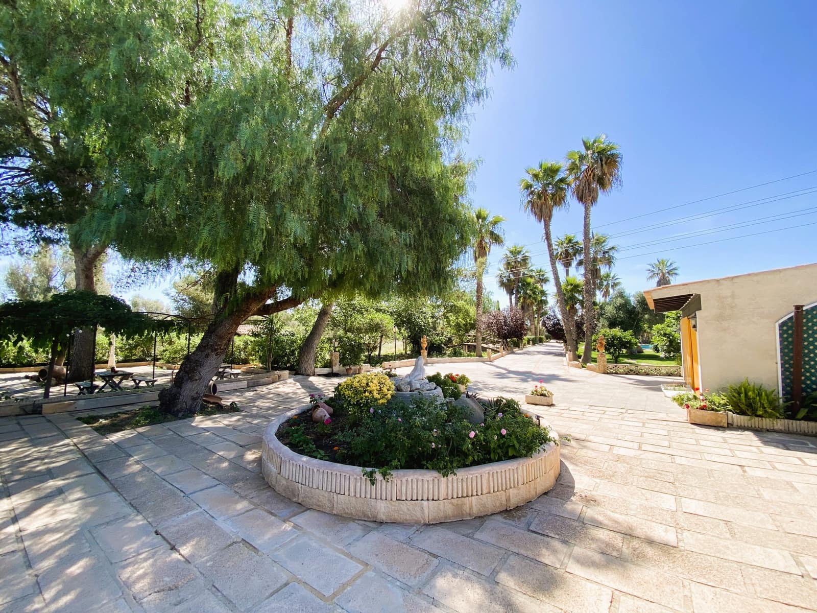 7 soveværelse Finca/Landehus til salg i Inca med swimmingpool garage - € 950.000 (Ref: 8383265)