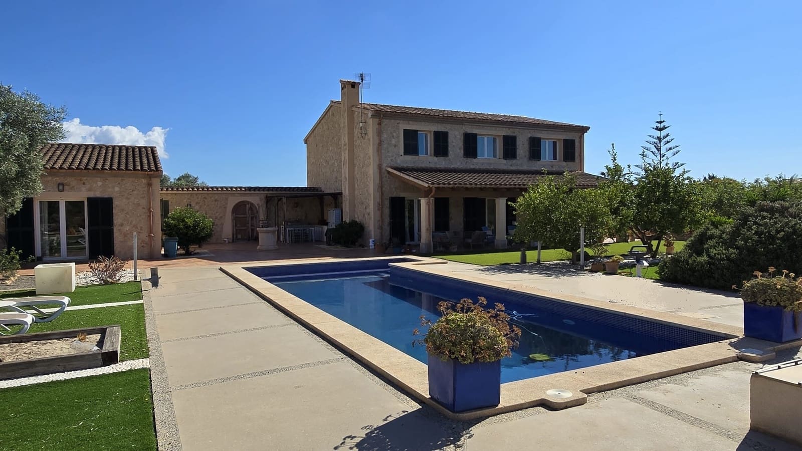 5 soverom Finca/Herregård til salgs i S'Illot med svømmebasseng garasje - € 1 900 000 (Ref: 8395523)