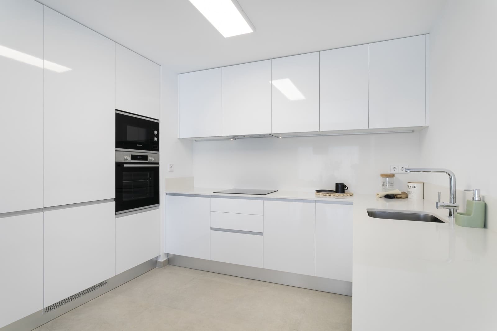 3 sypialnia Apartament na sprzedaż w Santa Pola z basenem garażem - 405 000 € (Ref: 8467273)