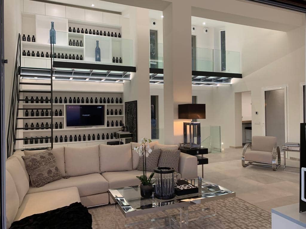 3 soveværelse Villa til salg i Bunyola med swimmingpool garage - € 3.650.000 (Ref: 8473229)