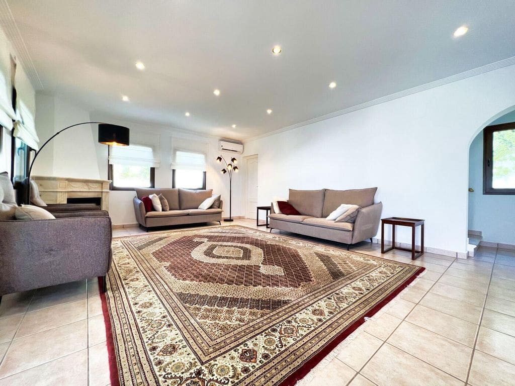 5 bedroom Villa for sale in Altea with pool - € 1,195,000 (Ref: 8479905)