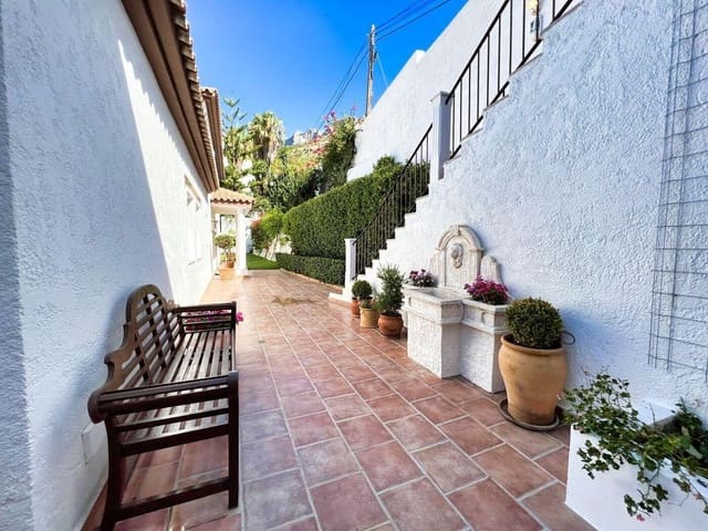 Chalet de 5 habitaciones en Altea en venta con piscina - 1.195.000 € (Ref: 8479905)