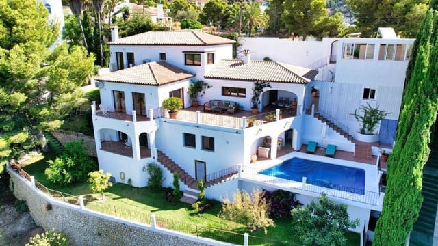 Chalet de 5 habitaciones en Altea en venta con piscina - 1.195.000 € (Ref: 8479905)
