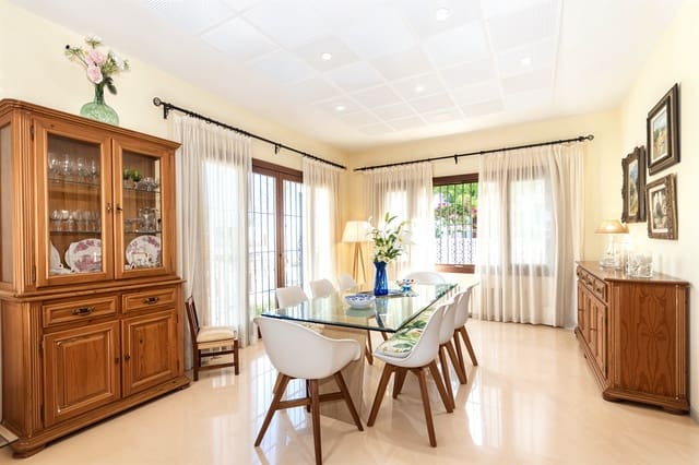 9 bedroom Townhouse for sale in Can Pastilla, Palma de Mallorca with garage - € 1,550,000 (Ref: 8479951)