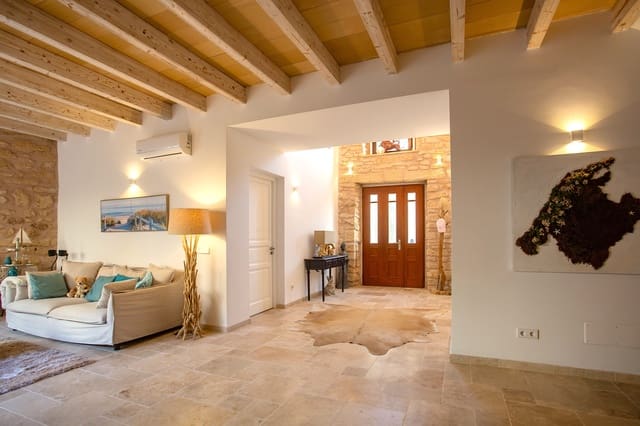 4 sypialnia Dom na sprzedaż w Capdepera z basenem garażem - 1 650 000 € (Ref: 8513776)