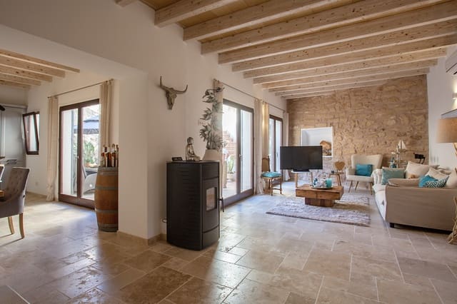 4 sypialnia Dom na sprzedaż w Capdepera z basenem garażem - 1 650 000 € (Ref: 8513776)